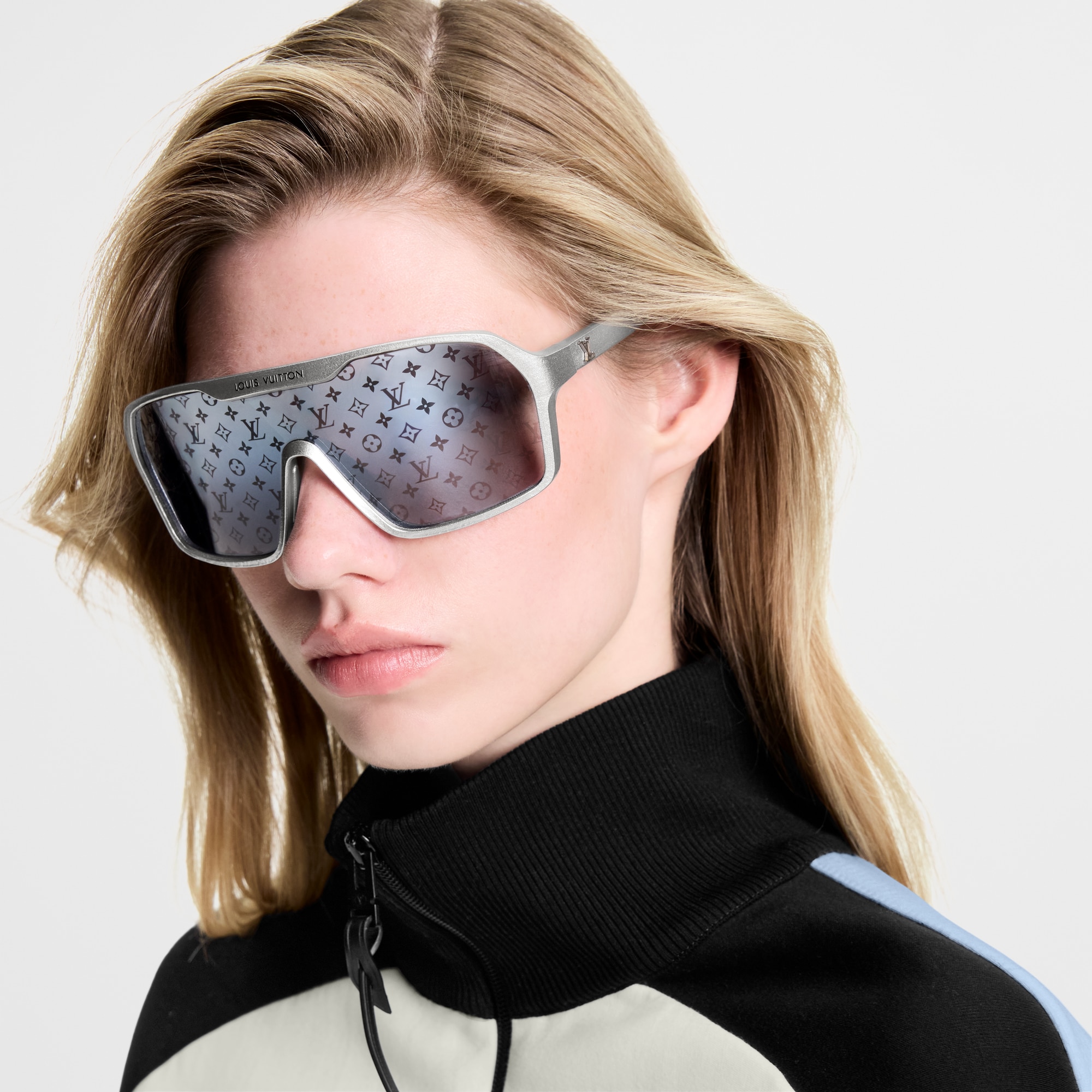 Louis Vuitton ブラックサングラス Z3103U LV Tramontane Mask S00 - Accessories | LOUIS VUITTON